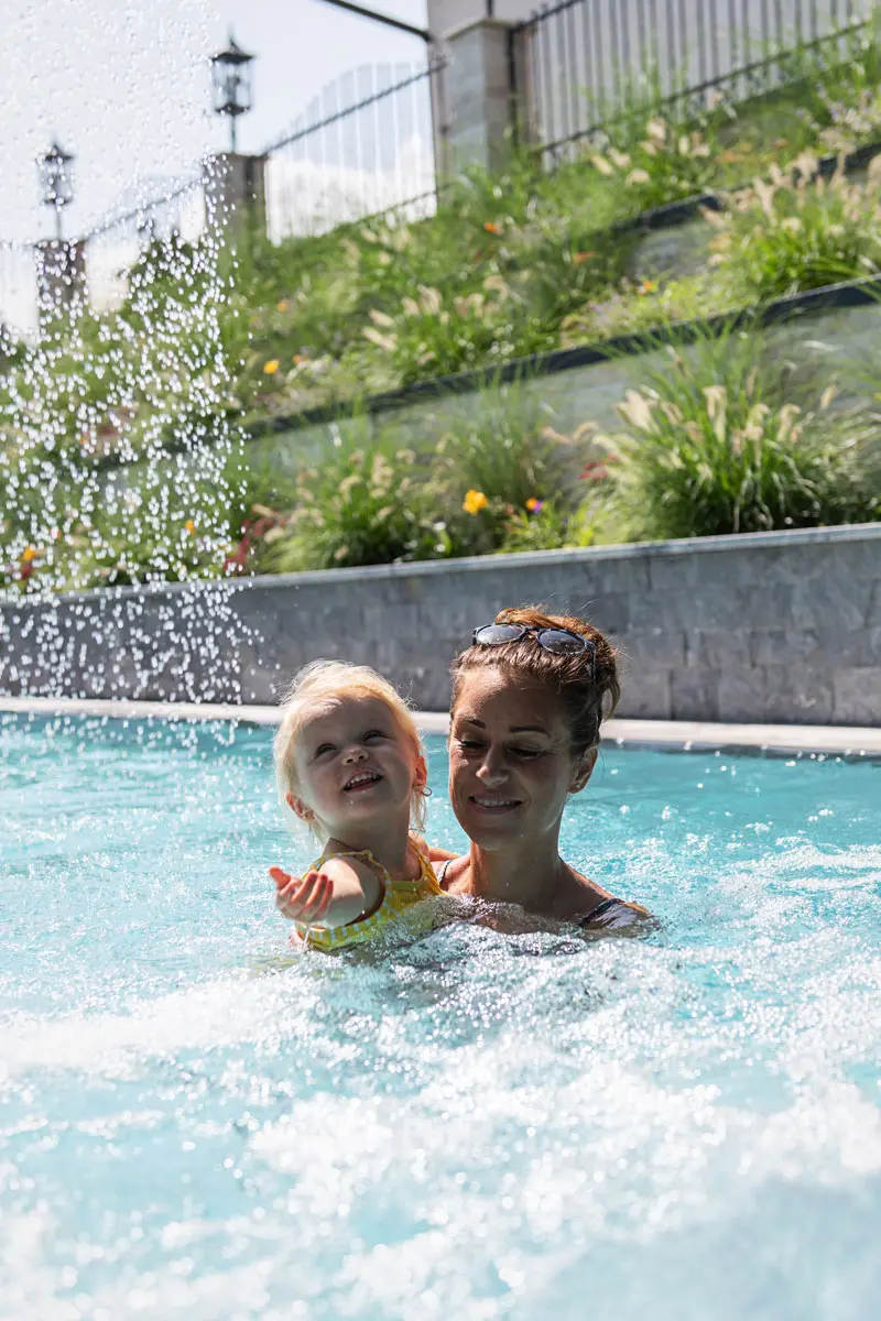 Outdoor-Pool